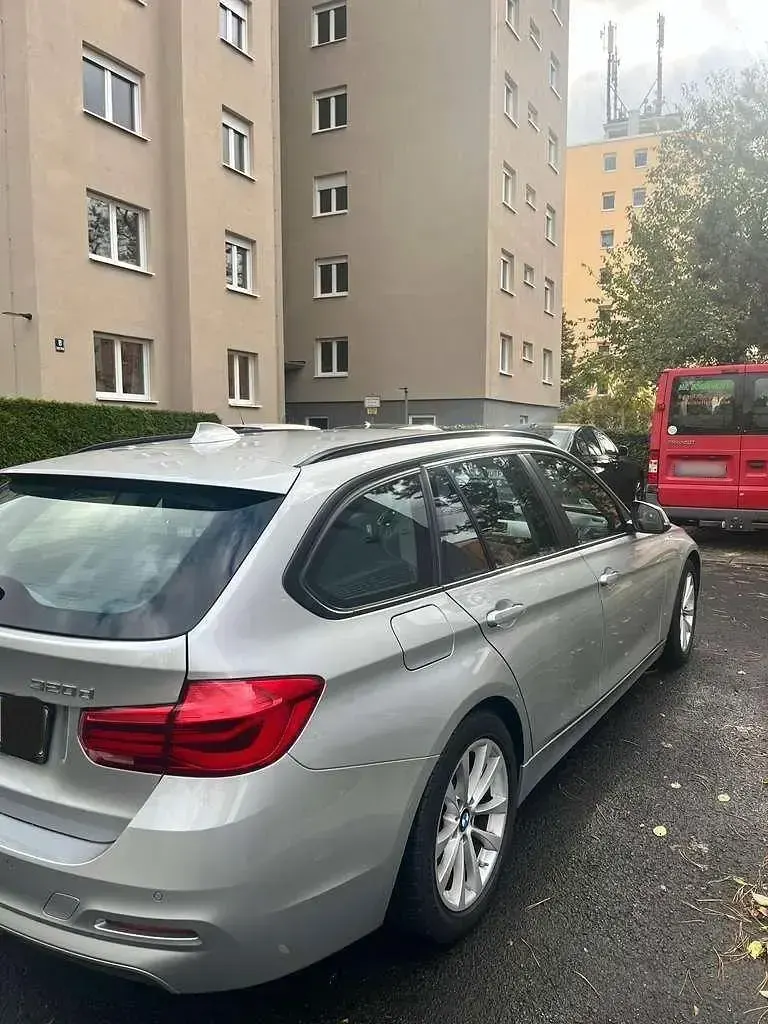 Używany BMW 320 Efficient Dynamics 163 KM (119 kW) 2018 Szary Kombi