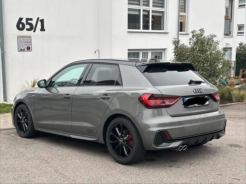 Gebraucht Audi A1 S-Line 207 PS (152 kW) 2022 Grau SUV