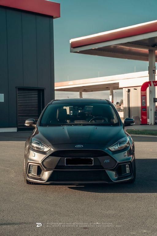 Gebraucht Ford Focus RS 349 PS (256 kW) 2017 Grau Limousine