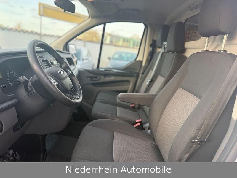 Gebraucht Ford Transit Custom 105 PS (77 kW) 2020 Weiß Van / Kleinbus