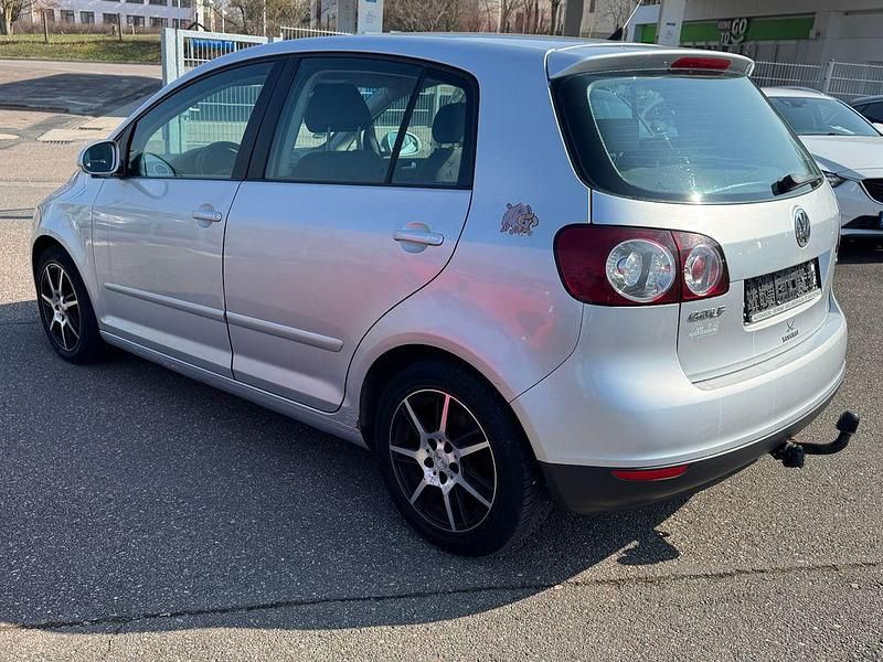 Gebraucht VW Golf IV Comfortline 102 PS (75 kW) 2005 Silber Limousine