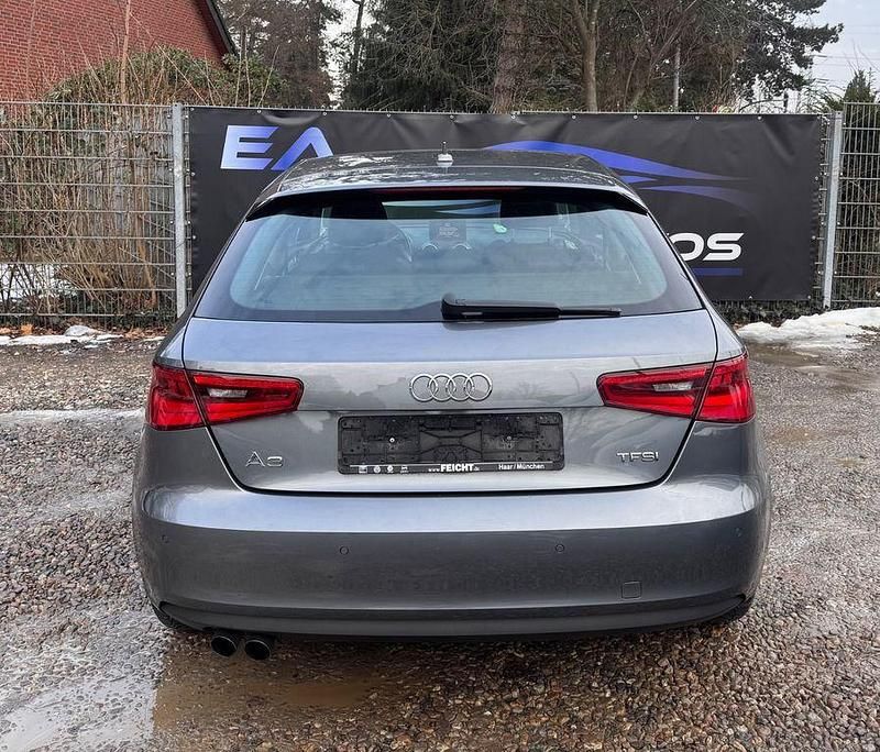 Gebraucht Audi A3 Attraction 122 PS (89 kW) 2012 Grau Kleinwagen