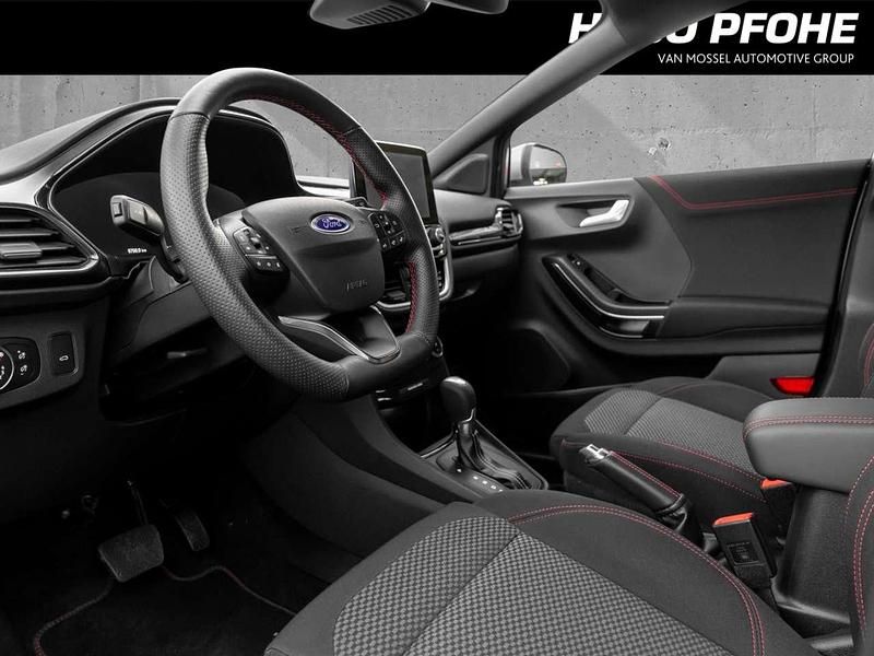 Gebraucht Ford Puma ST-Line 155 PS (114 kW) 2023 Solar silver SUV