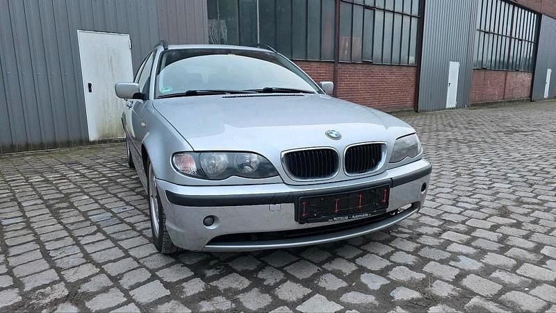 Gebraucht BMW 320 150 PS (110 kW) 2005 Schwarz Kombi