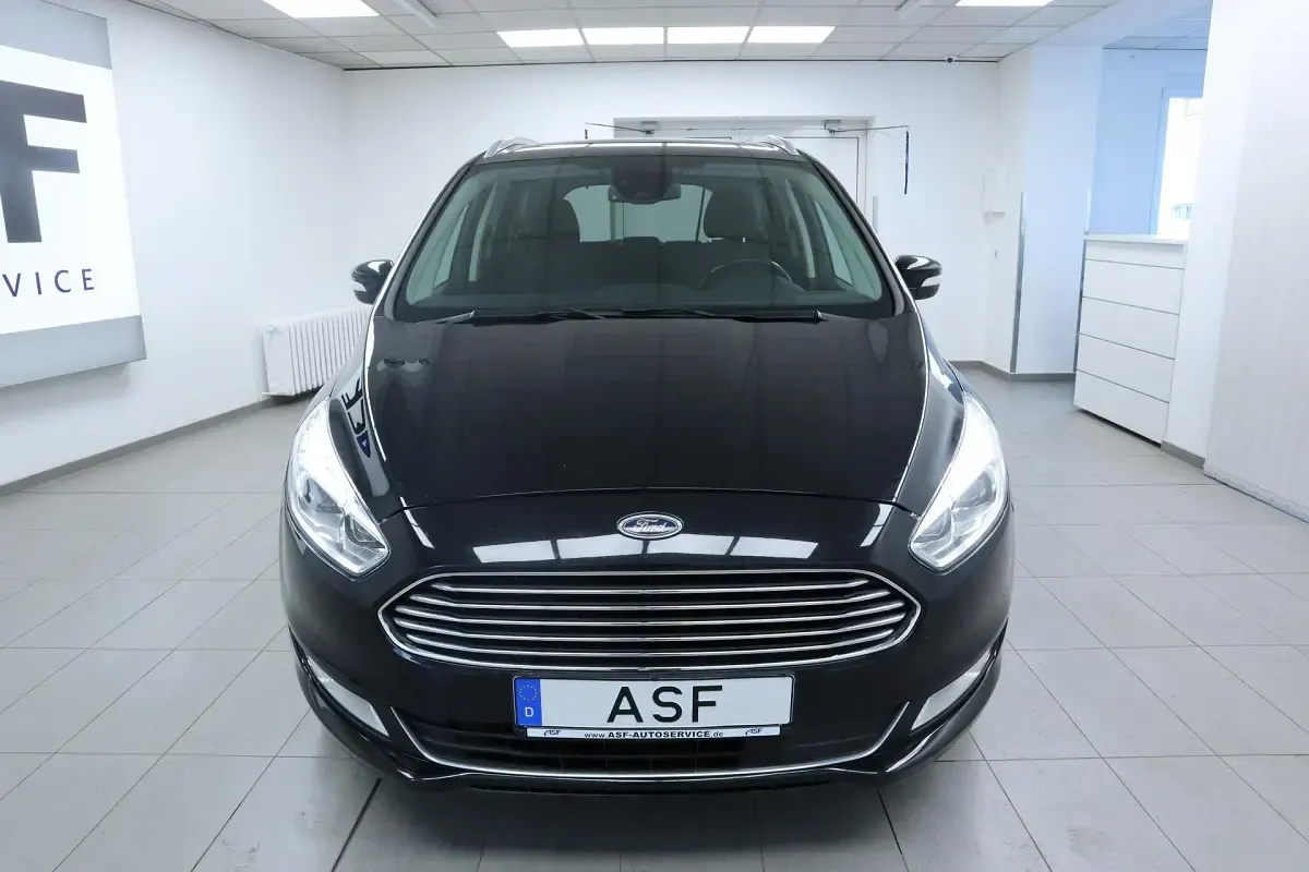 Gebraucht Ford Galaxy Titanium 165 PS (121 kW) 2019 Iridiumschwarz metallic Van / Kleinbus