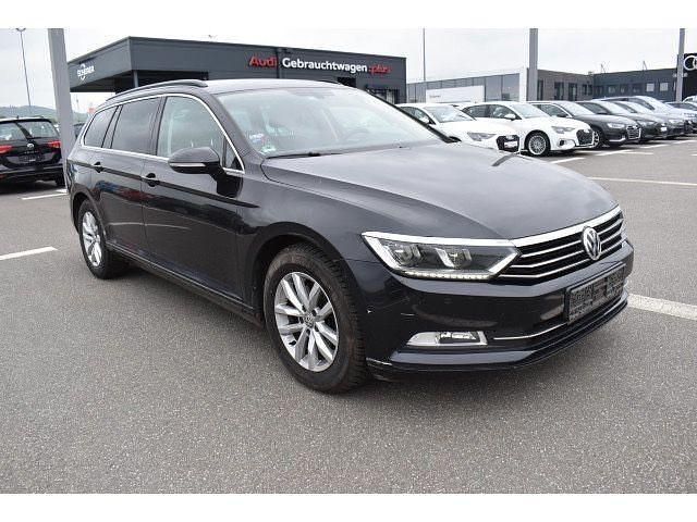 Schwarz Gebraucht 2015 VW Passat Comfortline Kombi | 10.990 € (Fairer Preis) - Bild 1/4