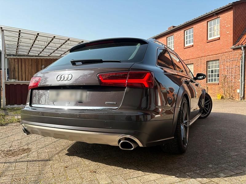 Gebraucht Audi A6 Allroad 320 PS (235 kW) 2016 Andere farben Kombi