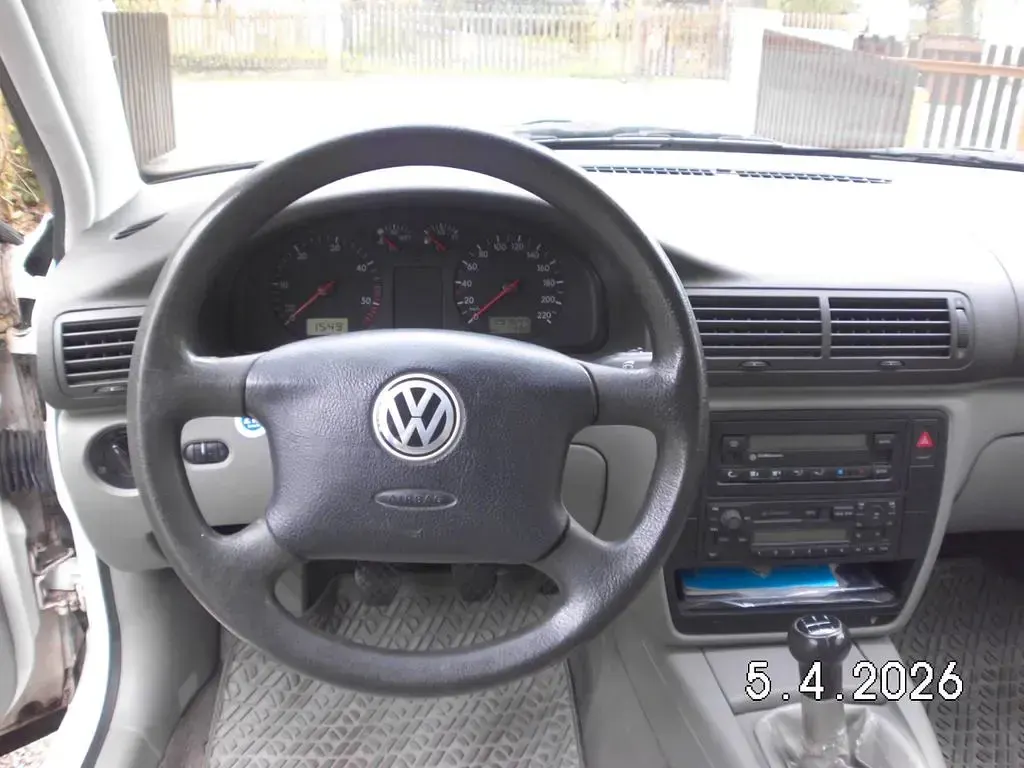 Usata VW Passat Basis 110 CV (80 kW) 1999 Bianco Station wagon