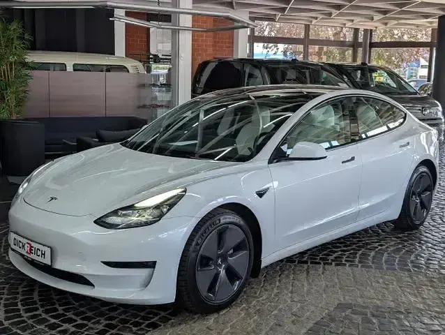 Gebraucht Tesla Model 3 258 kW (351 PS) 2022 Weiß Limousine