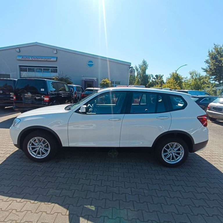 Weiß Gebraucht 2011 BMW X3 Sport Line SUV | 15.900 € (Guter Preis) - Bild 1/4