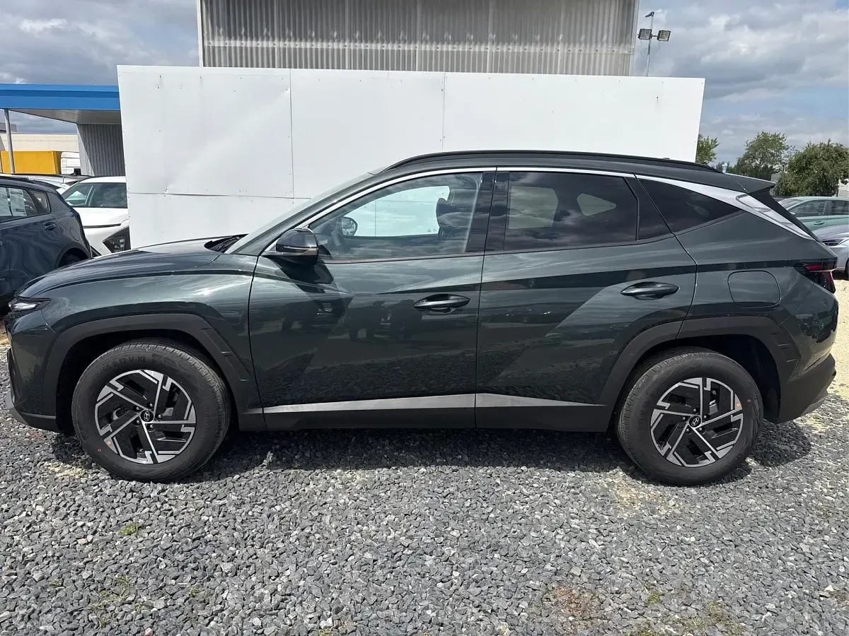Neu Hyundai Tucson Style 150 PS (110 kW) 2026 Cypress green t2p SUV