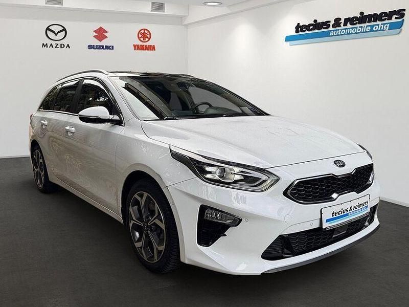 Gebraucht Kia Ceed 140 PS (102 kW) 2018 Weiss Kleinwagen