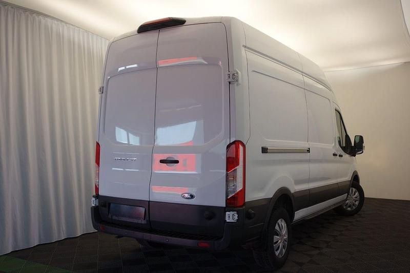 Gebraucht Ford Transit 131 PS (96 kW) 2024 Weiß Van / Kleinbus