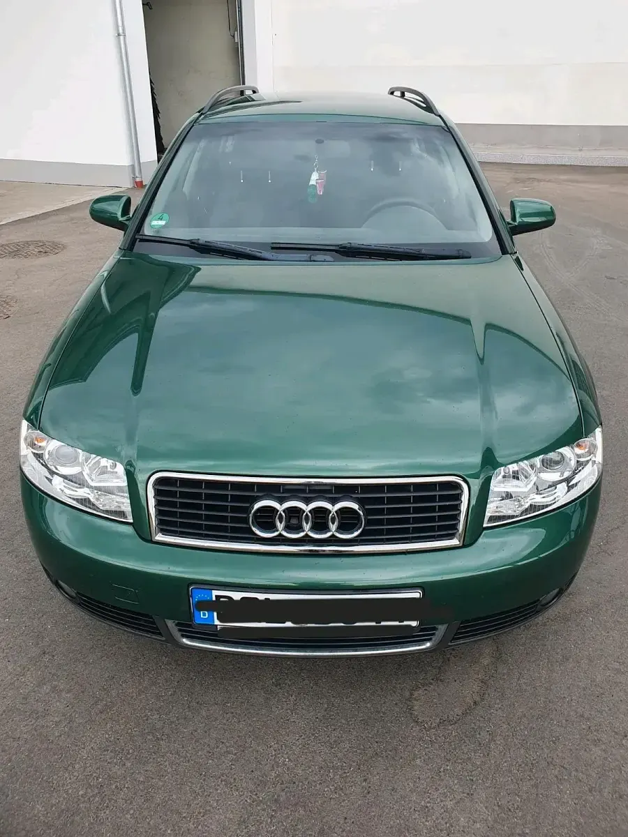 Gebraucht Audi A4 131 PS (96 kW) 2002 Grün Kombi