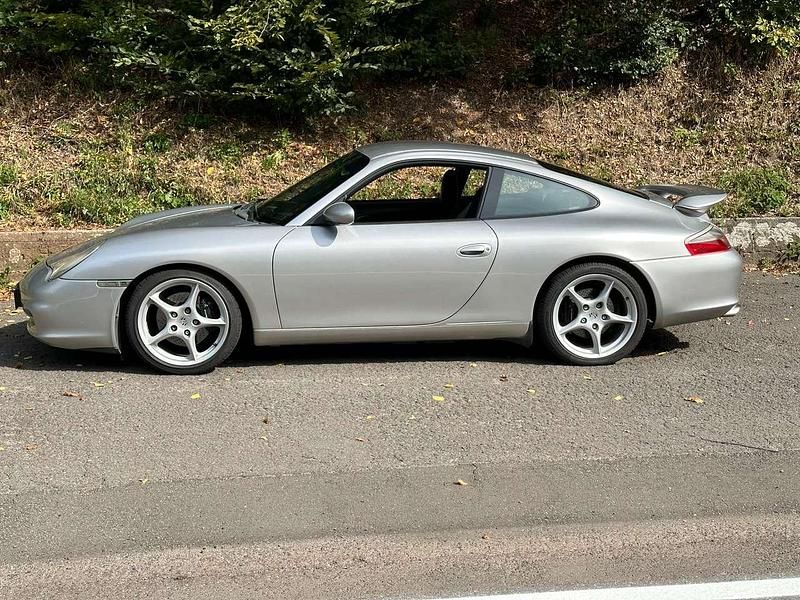 Gebraucht Porsche 911 Carrera 320 PS (235 kW) 2002 Silber Coupé