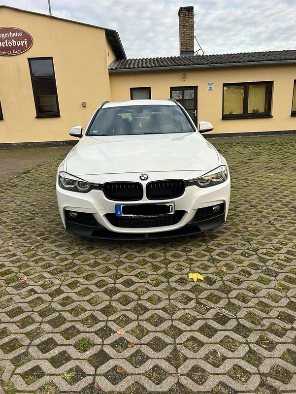 Gebraucht BMW 318 M Performance 150 PS (110 kW) 2018 Weiß Kombi