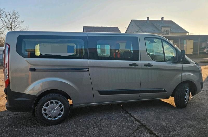 Gebraucht Ford Transit Custom 170 PS (125 kW) 2017 Silber Van / Kleinbus