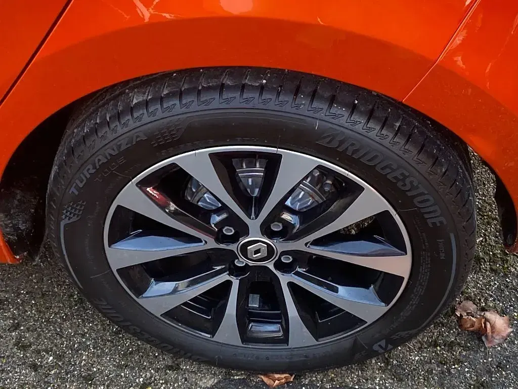 Gebraucht Renault Clio Equilibre 91 PS (66 kW) 2022 Orange Kleinwagen