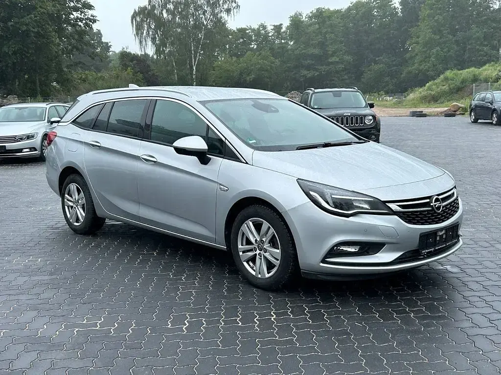 Gebraucht Opel Astra Dynamic 136 PS (100 kW) 2016 Silber Kombi
