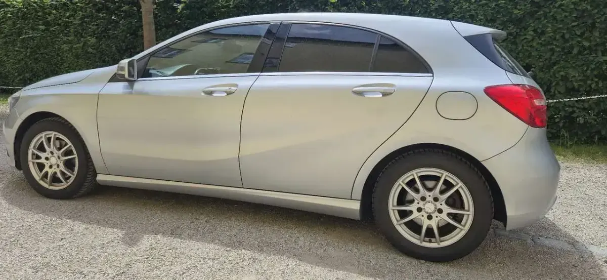 Gebraucht Mercedes A180 Edition 122 PS (89 kW) 2013 Schwarz Limousine