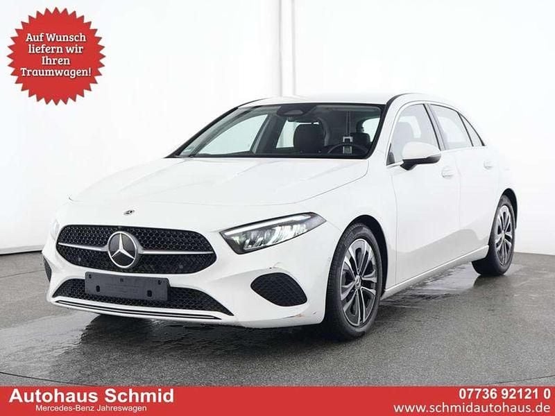 Unilack polarweiß Gebraucht 2024 Mercedes A200 Limousine | 30.690 € (Fairer Preis) - Bild 1/4