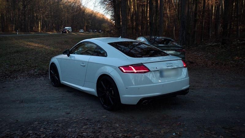 Gebraucht Audi TTS Ambiente 310 PS (228 kW) 2016 Weiß Coupé