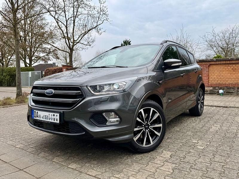 Gebraucht Ford Kuga ST-Line 175 PS (128 kW) 2019 Grau SUV
