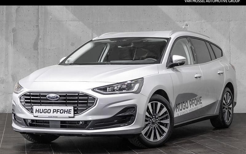 Moondust silver met Gebraucht 2023 Ford Focus Titanium X Kombi | 25.410 € (Superpreis) - Bild 1/4