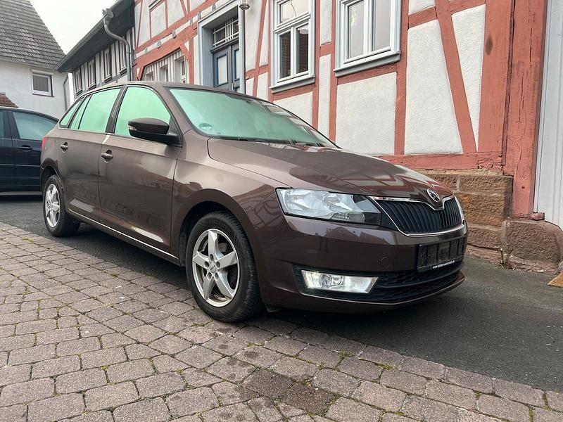 Gebraucht 2016 Skoda Rapid Kombi | 6.999 € (Superpreis) - Bild 1/4