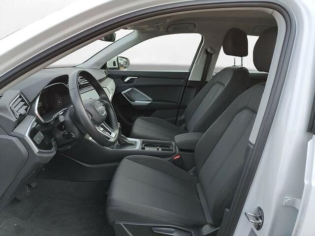 Gebraucht Audi Q3 Basis 150 PS (110 kW) 2022 Ibisweiß SUV