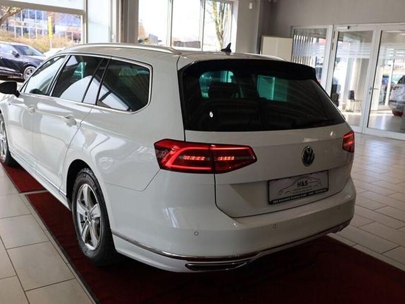 Gebraucht VW Passat R-line 190 PS (139 kW) 2018 Pure white Kombi