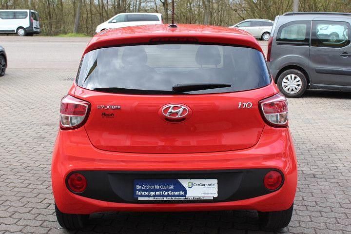 Gebraucht Hyundai i10 67 PS (49 kW) 2019 Rot Kleinwagen
