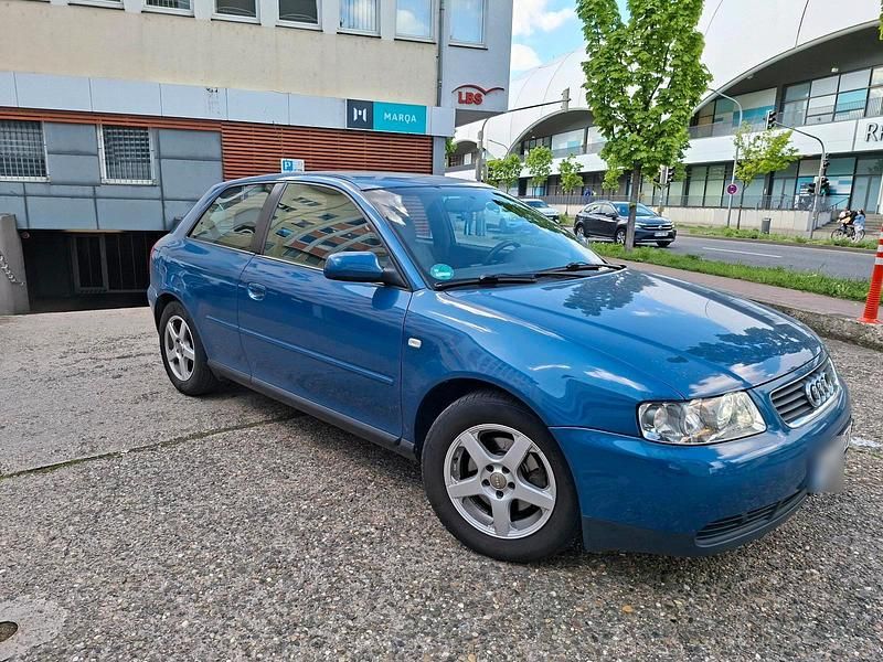 Gebraucht Audi A3 125 PS (91 kW) 2002 Blau Kleinwagen