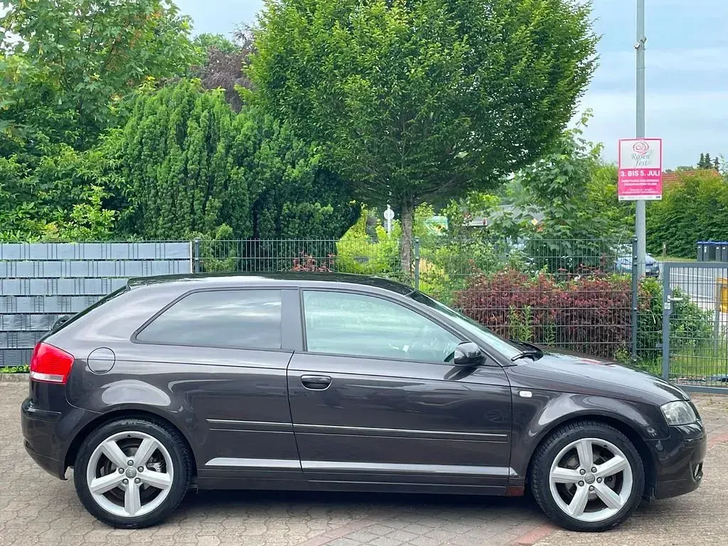 Gebraucht Audi A3 Ambiente 116 PS (85 kW) 2007 Grau Kleinwagen