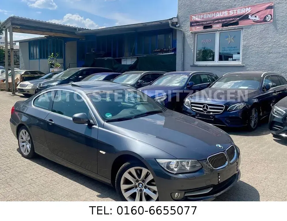 Gebraucht BMW 330 Comfort Edition 272 PS (200 kW) 2011 Grau Coupé
