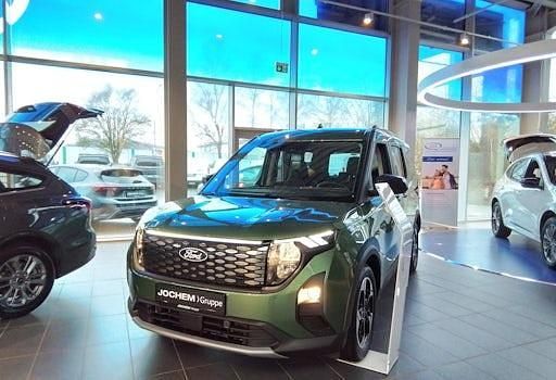 Neu Ford Tourneo Courier Active 100 kW (136 PS) 2025 Grün Van / Kleinbus