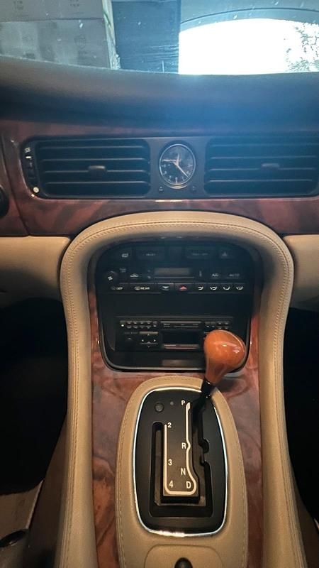 Gebraucht Jaguar XJ8 236 PS (173 kW) 2000 Blau Limousine