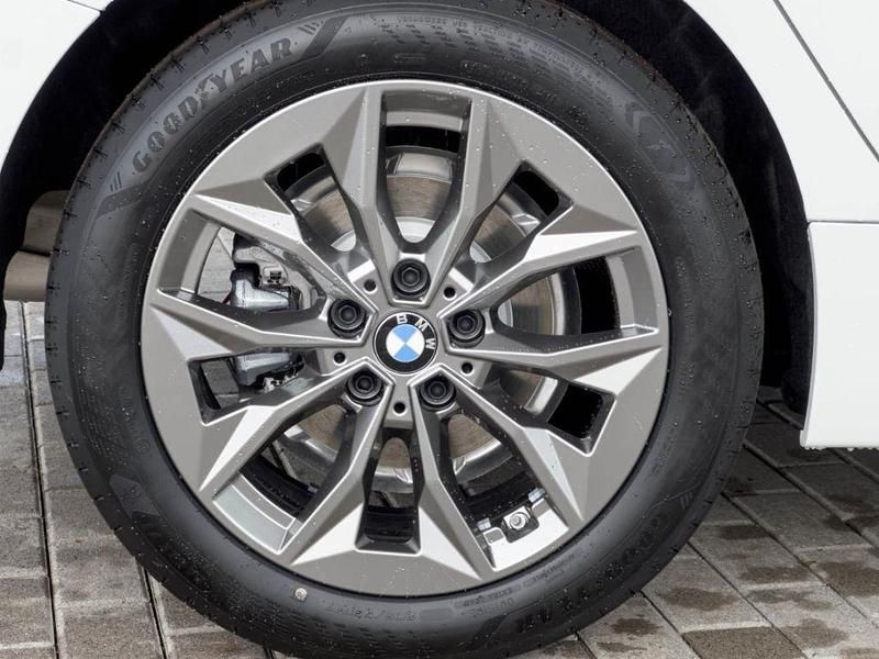 Nowe BMW 120 Performance 170 KM (125 kW) 2025 Biały Hatchback