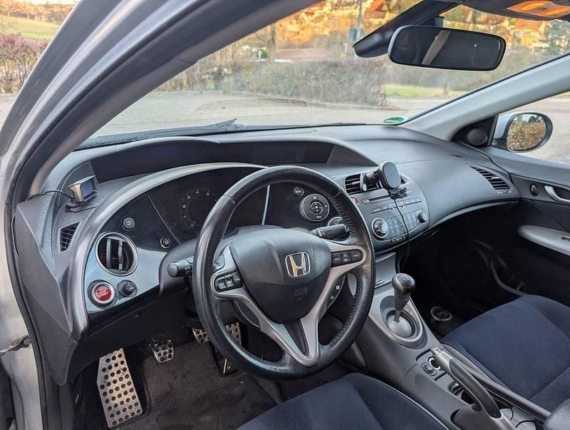 Gebraucht Honda Civic 140 PS (102 kW) 2008 Silber Limousine