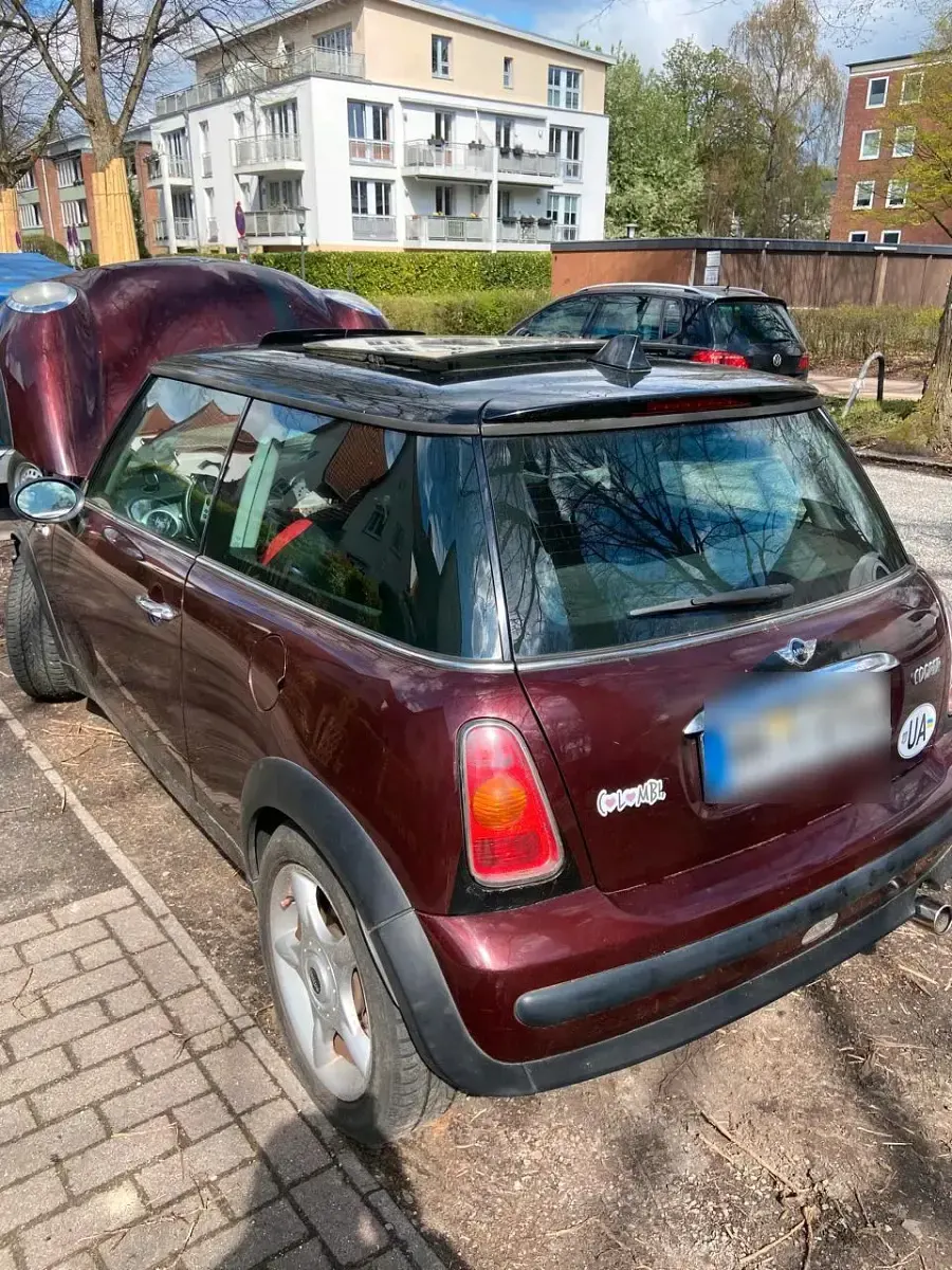Używany Mini Cooper 116 KM (85 kW) 2003 Czerwony Hatchback