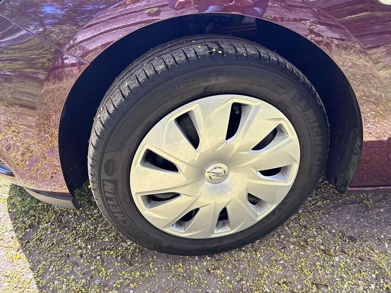 Usata Opel Astra Edition 110 CV (80 kW) 2017 Berlina