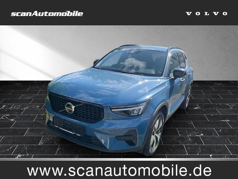 Fjord blue / (metallic) Gebraucht 2023 Volvo XC40 Plus SUV | 39.990 € (Fairer Preis) - Bild 1/4
