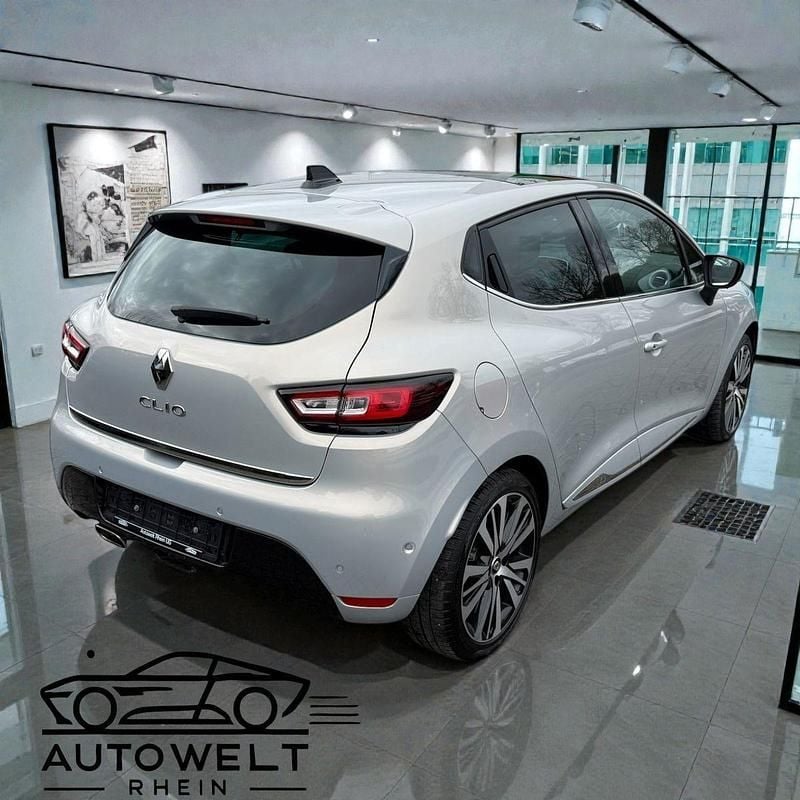 Gebraucht Renault Clio IV Initiale Paris 118 PS (86 kW) 2016 Grau Kleinwagen