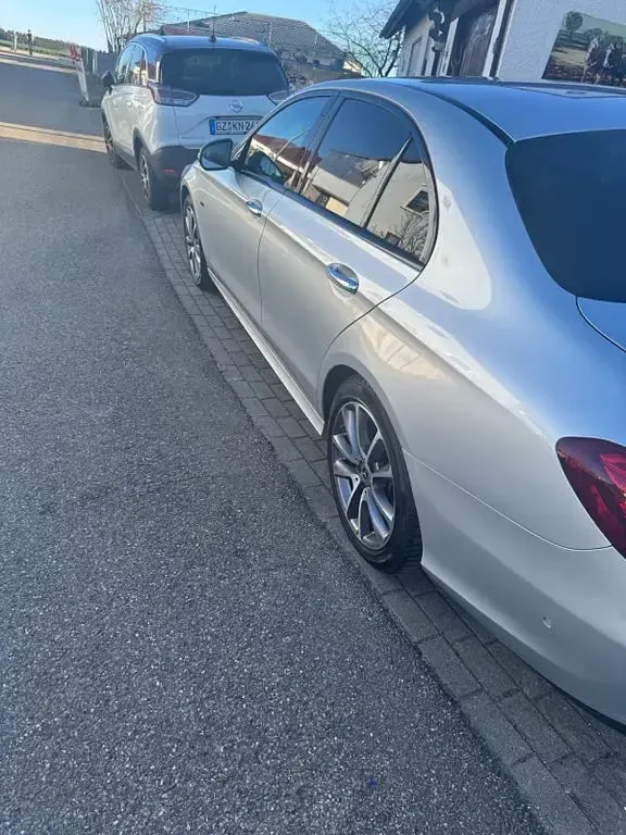 Usata Mercedes E350 Avantgarde 286 CV (210 kW) 2018 Argento Berlina