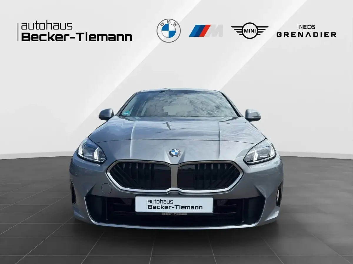 Gebraucht BMW 120 Efficient Dynamics 156 PS (114 kW) 2025 Skyscraper grau Kleinwagen