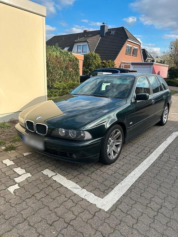 Gebraucht BMW 525 192 PS (141 kW) 2002 Grün Kombi