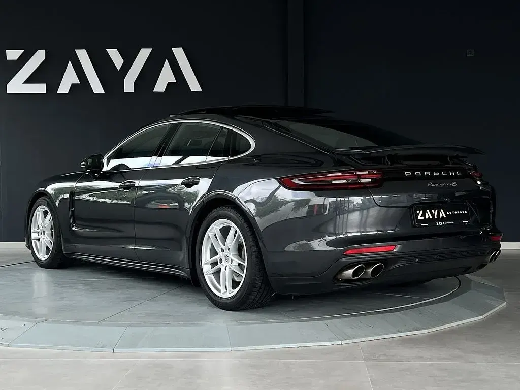 Gebraucht Porsche Panamera 4S Sport 421 PS (309 kW) 2019 Vulkangrau Limousine
