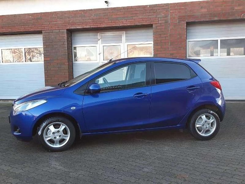 Usata Mazda 2 86 CV (63 kW) 2007 Blu Utilitaria