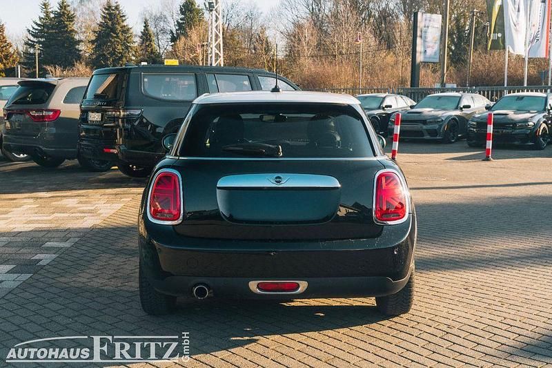 Gebraucht Mini Cooper D 116 PS (85 kW) 2016 Schwarz Kleinwagen