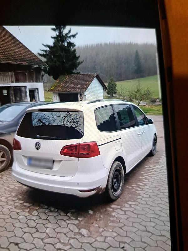 Weiß Gebraucht 2011 VW Sharan Van / Kleinbus | 8.500 € (Fairer Preis) - Bild 1/4